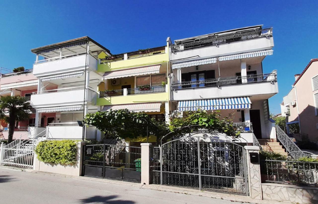 Paradise Beach Apartments Rovinj Exteriör bild