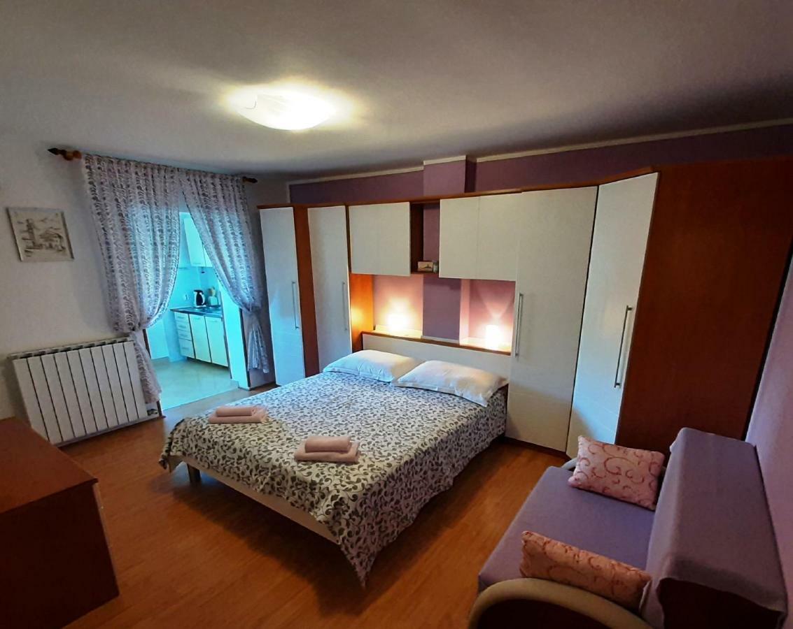 Paradise Beach Apartments Rovinj Exteriör bild